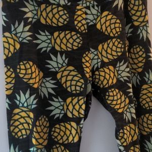 LulaRoe TC pineapple leggings *RARE*